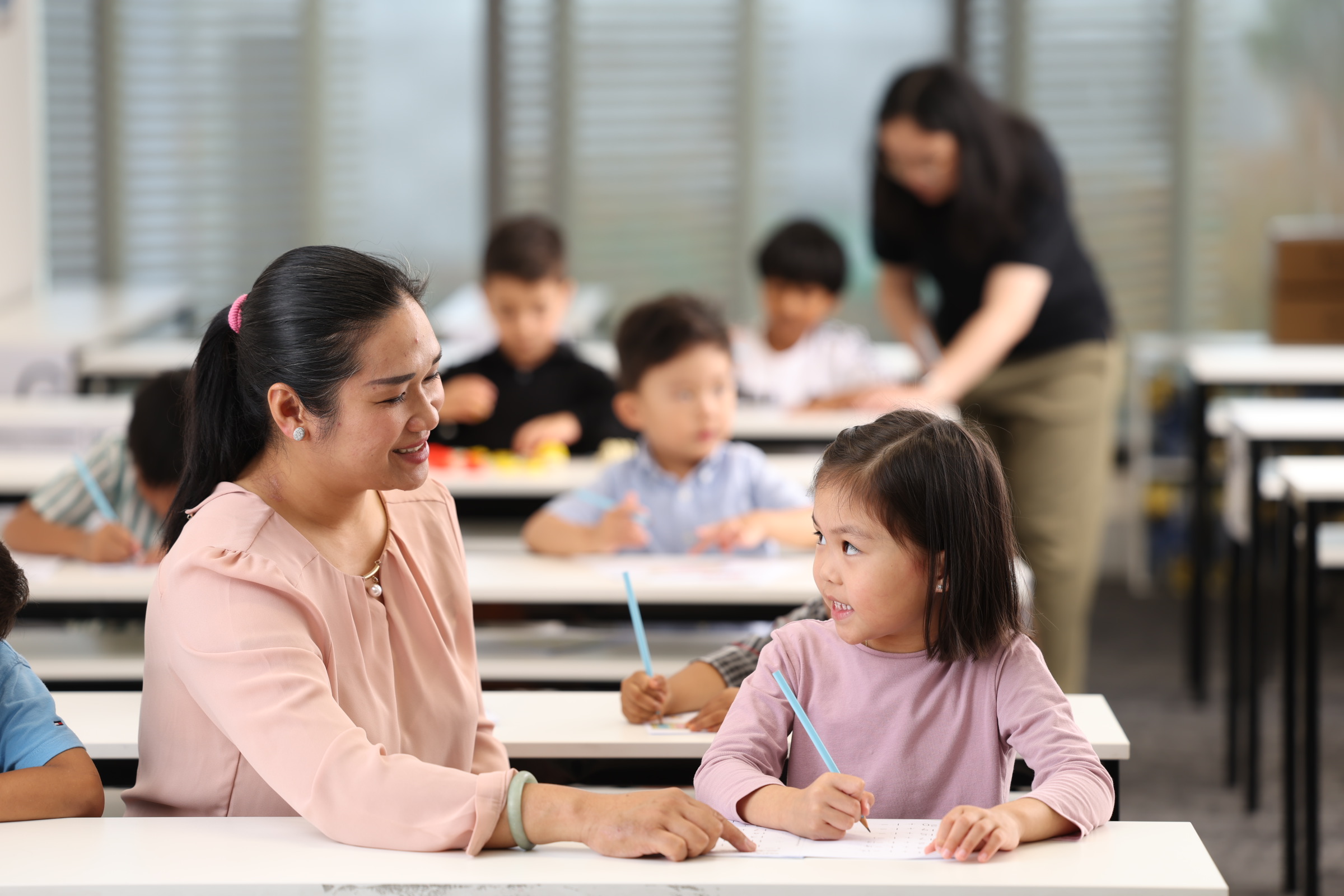 Low franchise fee. High impact. Join Kumon.